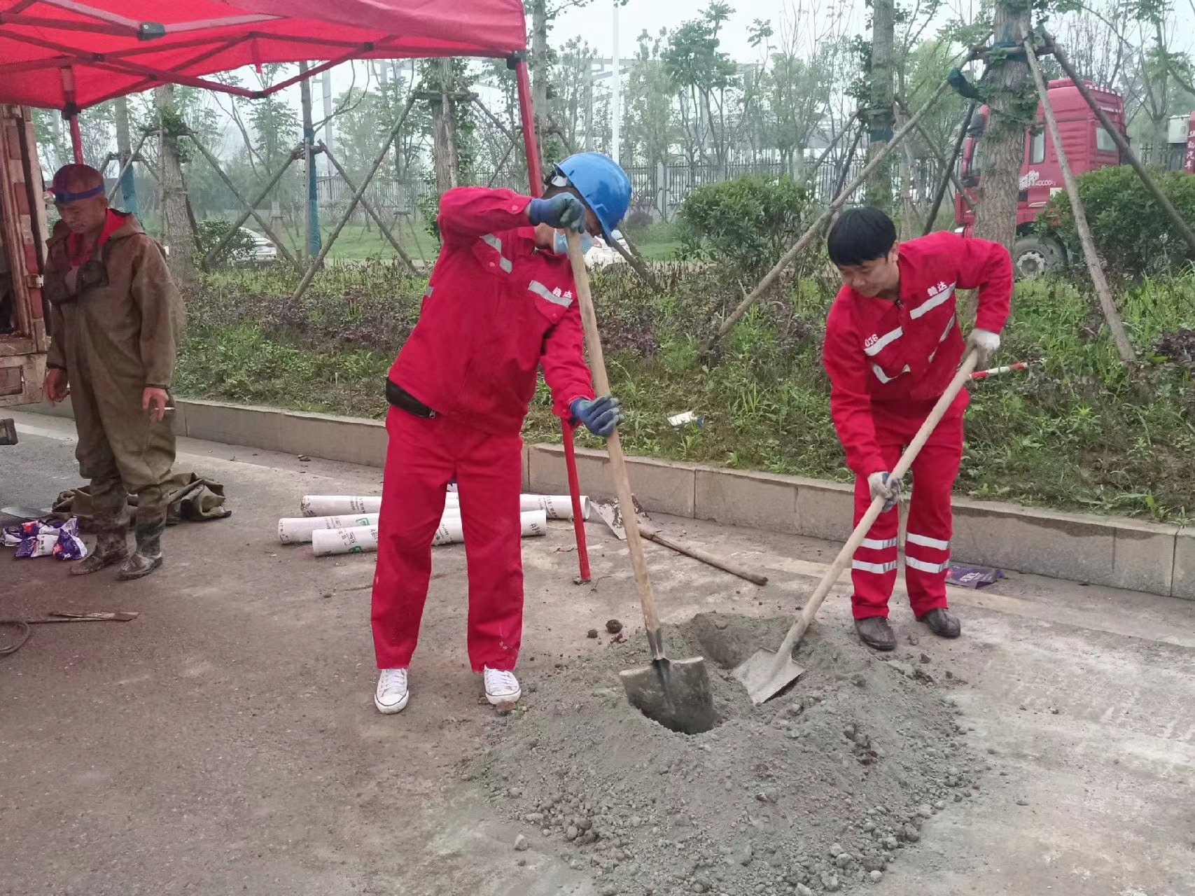 樟树管道疏通哪家好】及时进行市政管道清淤